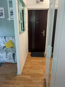 Garsoniera moderna - Lacul Tei - Renovata bloc izolat