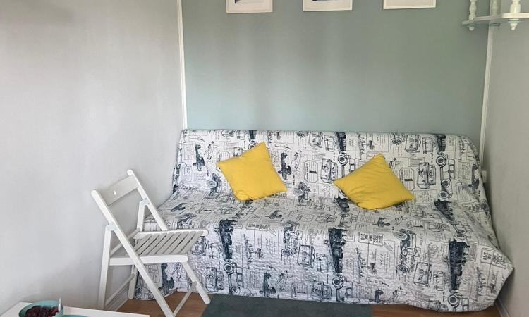 Garsoniera moderna - Lacul Tei - Renovata bloc izolat