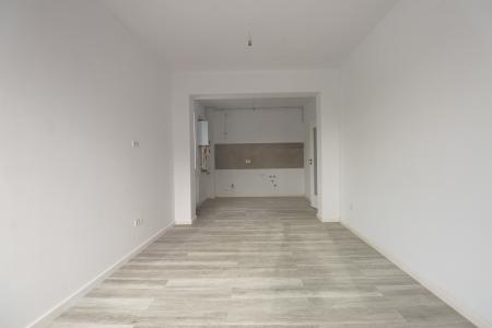 Lac Straulesti 2 rooms with own yard