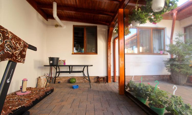4 Rooms | 2 Bathrooms | Garage | Bucurestii Noi Area