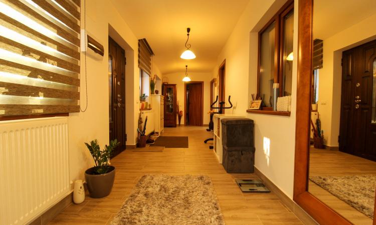 4 Rooms | 2 Bathrooms | Garage | Bucurestii Noi Area