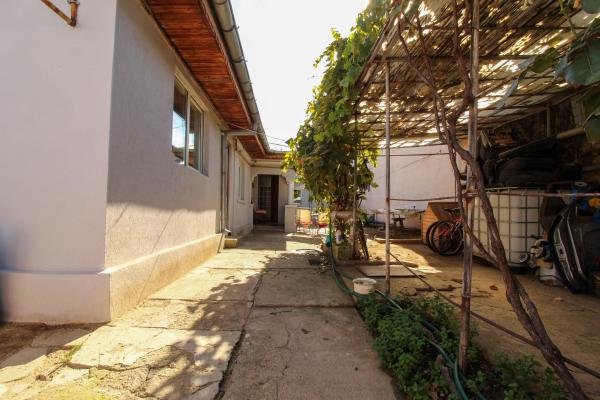 Casa | 3 Camere | 2 Bai | 2 Bucatarii | Metrou Laminorului | Bucurestii Noi