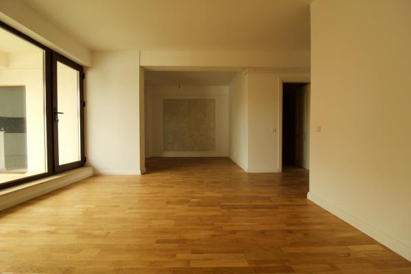 3 Rooms | 2 Bathrooms Spacious yard | Parking place | Damaroaia | Bucurestii Noi