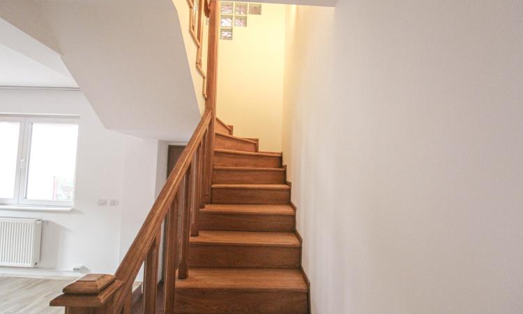 Inchiriere duplex spatios- central- zona Fainari-Stefan cel Mare