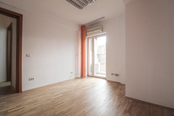 Inchiriere duplex spatios- central- zona Fainari-Stefan cel Mare