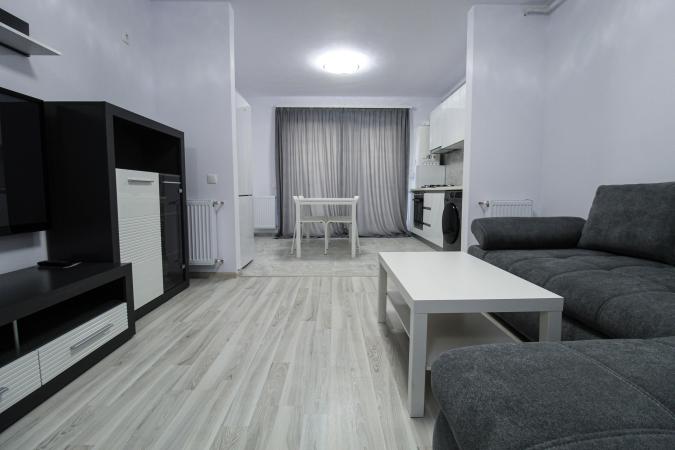 Garsoniera cu gradina 20mp-PRIMA ÎNCHIRIERE-Auchan Titan -Parcul Teilor