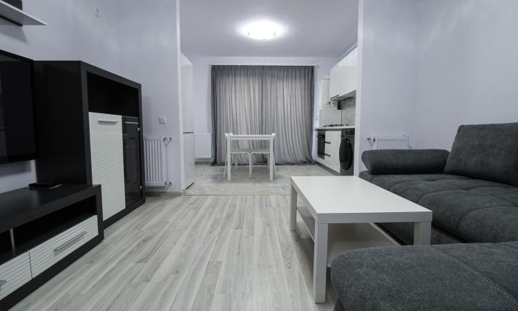 Garsoniera cu gradina 20mp-PRIMA ÎNCHIRIERE-Auchan Titan -Parcul Teilor