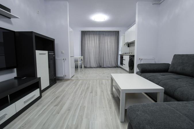 Garsoniera cu gradina 20mp-PRIMA ÎNCHIRIERE-Auchan Titan -Parcul Teilor