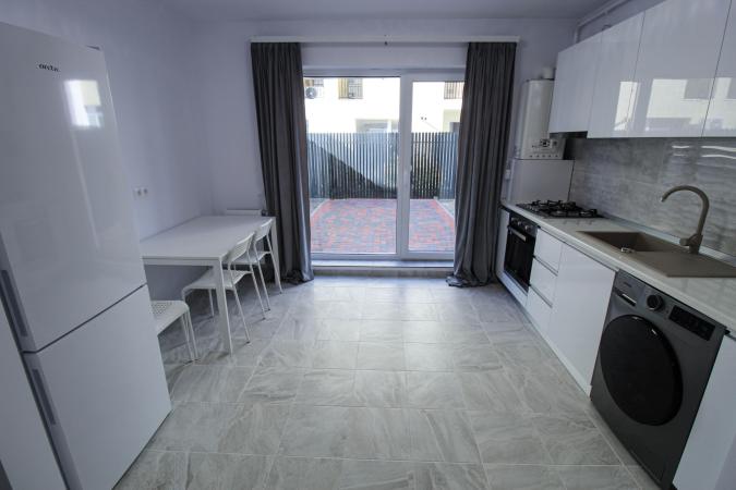 Garsoniera cu gradina 20mp-PRIMA ÎNCHIRIERE-Auchan Titan -Parcul Teilor