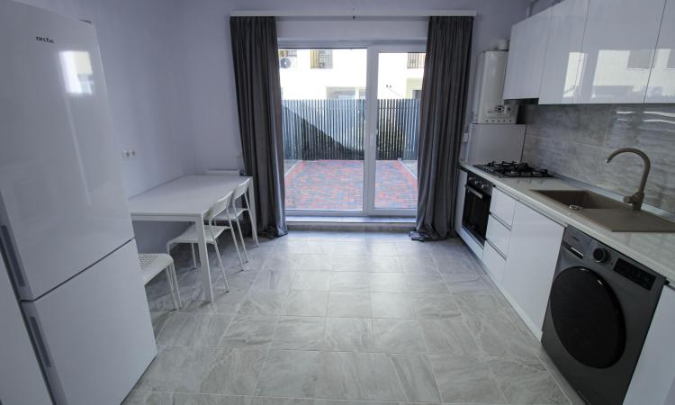 Garsoniera cu gradina 20mp-PRIMA ÎNCHIRIERE-Auchan Titan -Parcul Teilor