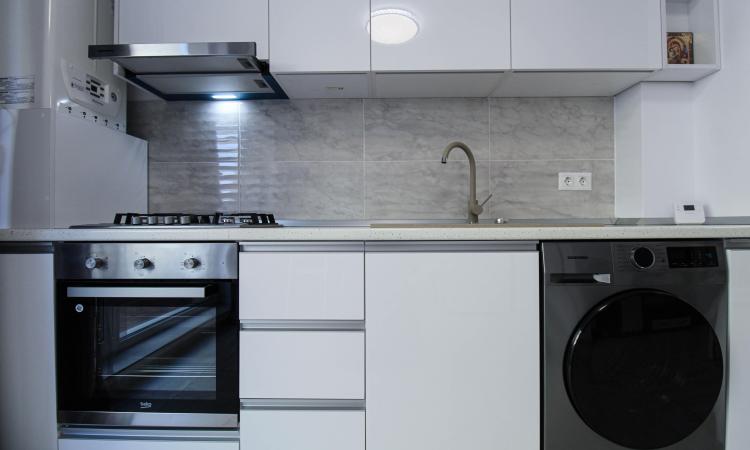 Garsoniera cu gradina 20mp-PRIMA ÎNCHIRIERE-Auchan Titan -Parcul Teilor
