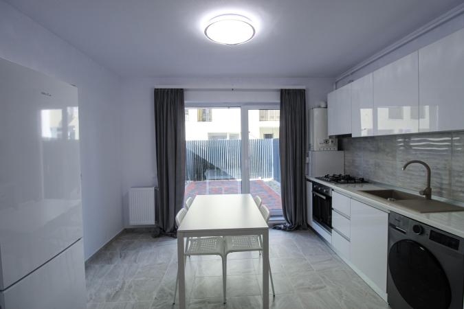 Garsoniera cu gradina 20mp-PRIMA ÎNCHIRIERE-Auchan Titan -Parcul Teilor