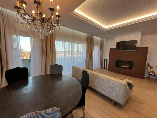 Apartament 3 camere + Dressing stil Penthouse / Terasa 94 mp