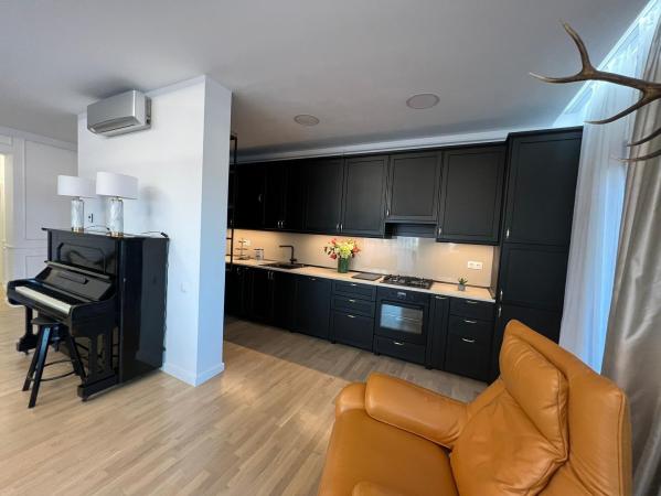 Apartament 3 camere + Dressing stil Penthouse / Terasa 94 mp