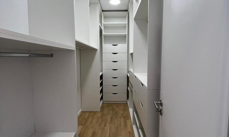 Apartament 3 camere + Dressing stil Penthouse / Terasa 94 mp
