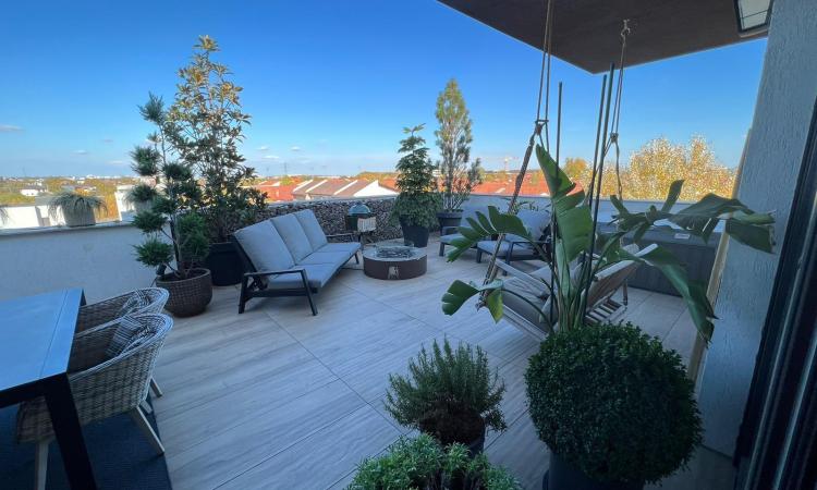 Apartament 3 camere + Dressing stil Penthouse / Terasa 94 mp