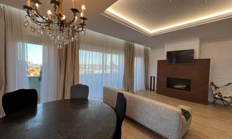 Apartament 3 camere + Dressing stil Penthouse / Terasa 94 mp