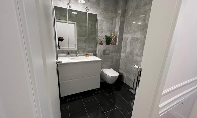 Apartament 3 camere + Dressing stil Penthouse / Terasa 94 mp