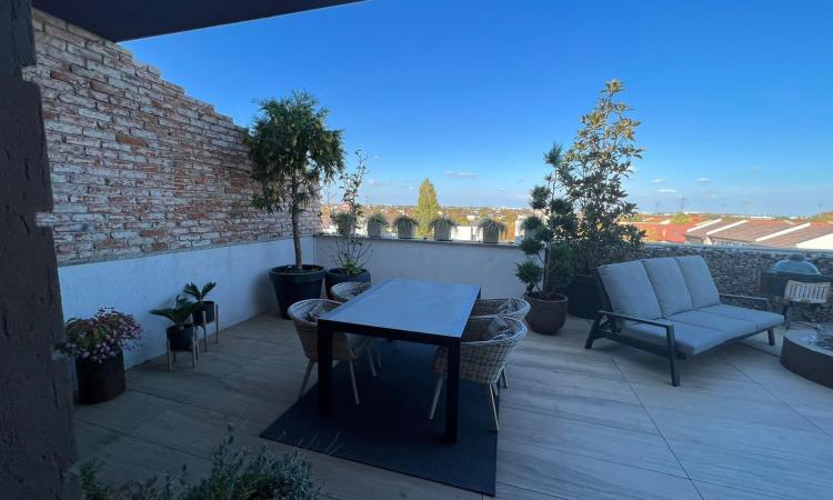 Apartament 3 camere + Dressing stil Penthouse / Terasa 94 mp
