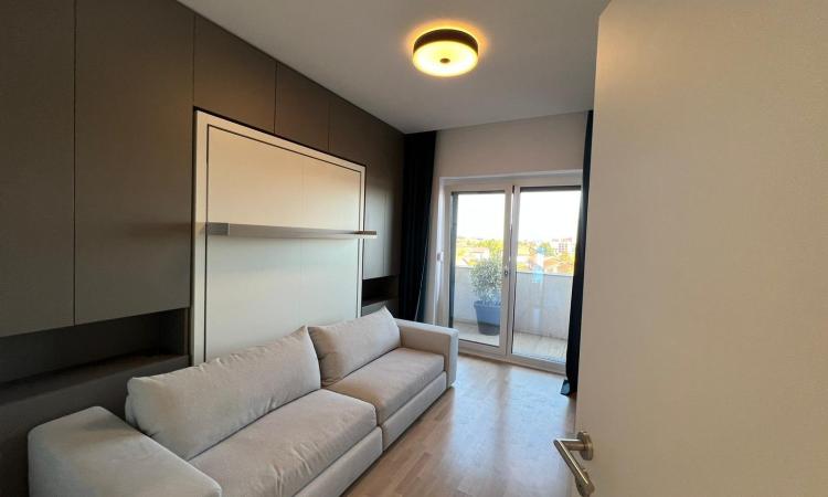Apartament 3 camere + Dressing stil Penthouse / Terasa 94 mp