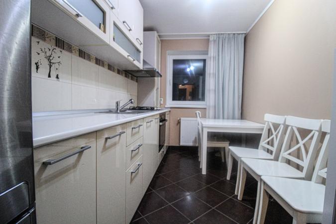 GARSONIERĂ decomandată | RIN Vitan | Disponibilă imediat | Zonă liniștită |