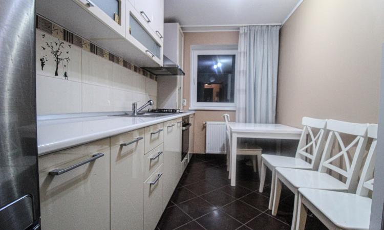 GARSONIERĂ decomandată | RIN Vitan | Disponibilă imediat | Zonă liniștită |