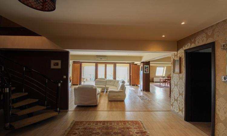 | Penthouse 316 MP | 32 MP TERASĂ | Lacul Tei | ZONĂ LINIȘTITĂ |