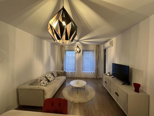 3 camere - decomandat - curte proprie 12 mp - H Pipera Lake