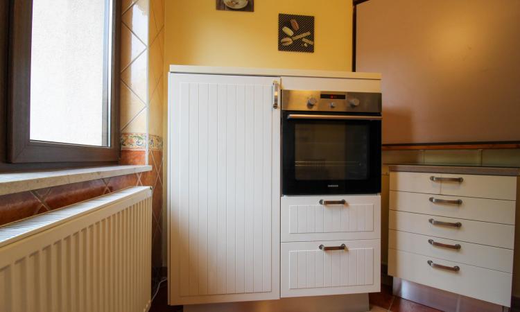 Vila 4 Camere | 163mp utili | Curte 263mp | Sisesti | Vatra Noua | Renovata 2022