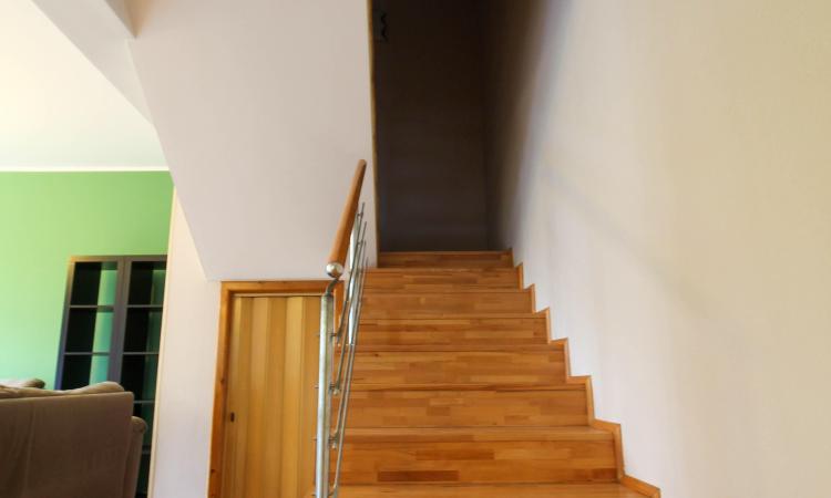 Vila 4 Camere | 163mp utili | Curte 263mp | Sisesti | Vatra Noua | Renovata 2022