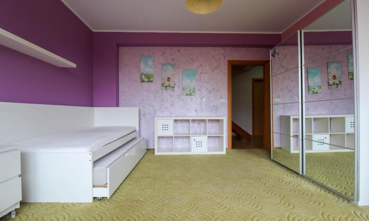 Vila 4 Camere | 163mp utili | Curte 263mp | Sisesti | Vatra Noua | Renovata 2022