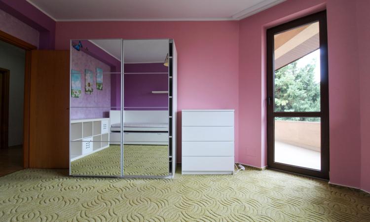 Vila 4 Camere | 163mp utili | Curte 263mp | Sisesti | Vatra Noua | Renovata 2022