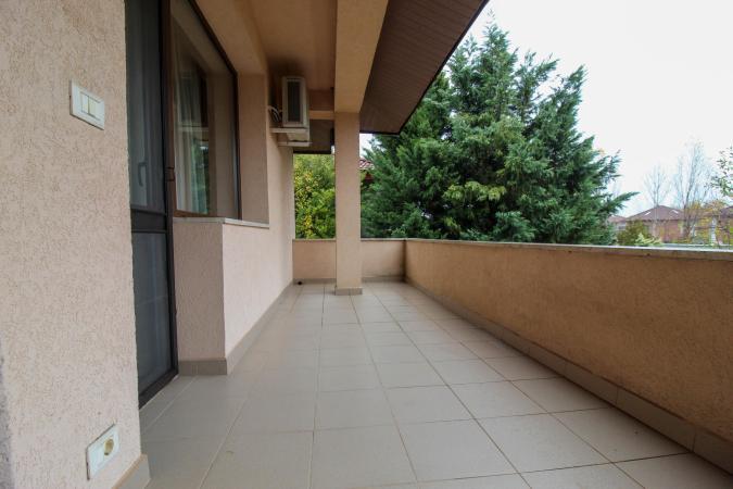 Vila 4 Camere | 163mp utili | Curte 263mp | Sisesti | Vatra Noua | Renovata 2022