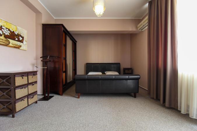 Vila 4 Camere | 163mp utili | Curte 263mp | Sisesti | Vatra Noua | Renovata 2022