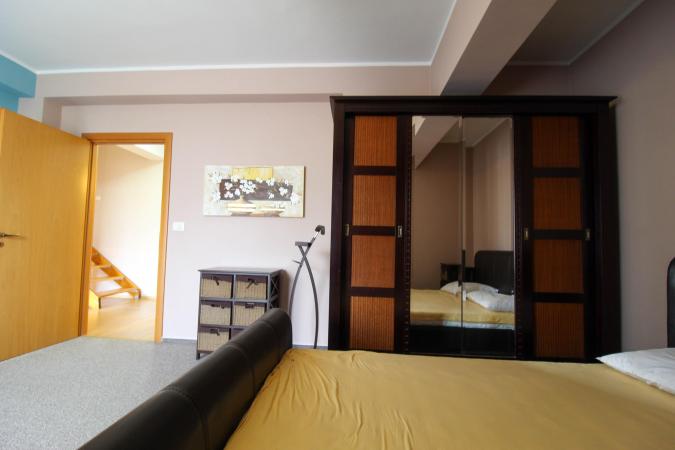 Vila 4 Camere | 163mp utili | Curte 263mp | Sisesti | Vatra Noua | Renovata 2022