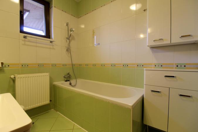 Vila 4 Camere | 163mp utili | Curte 263mp | Sisesti | Vatra Noua | Renovata 2022