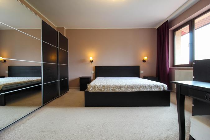 Vila 4 Camere | 163mp utili | Curte 263mp | Sisesti | Vatra Noua | Renovata 2022