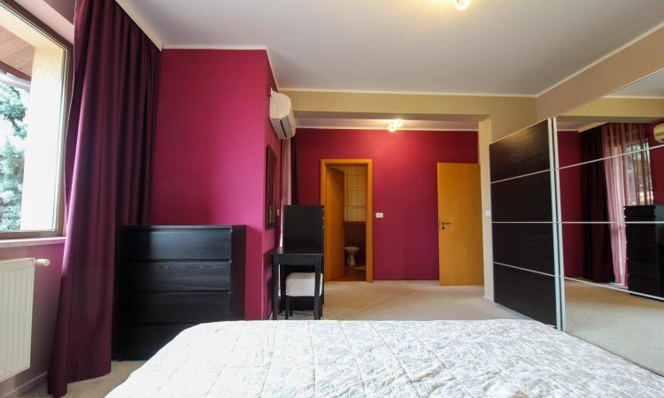 Vila 4 Camere | 163mp utili | Curte 263mp | Sisesti | Vatra Noua | Renovata 2022