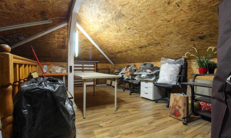 Vila 4 Camere | 163mp utili | Curte 263mp | Sisesti | Vatra Noua | Renovata 2022