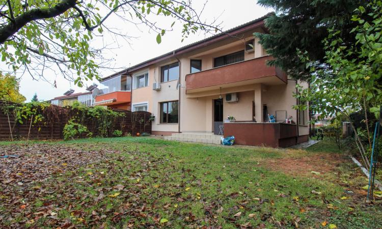 Vila 4 Camere | 163mp utili | Curte 263mp | Sisesti | Vatra Noua | Renovata 2022