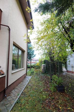 Vila 4 Camere | 163mp utili | Curte 263mp | Sisesti | Vatra Noua | Renovata 2022