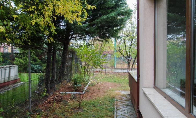 Vila 4 Camere | 163mp utili | Curte 263mp | Sisesti | Vatra Noua | Renovata 2022