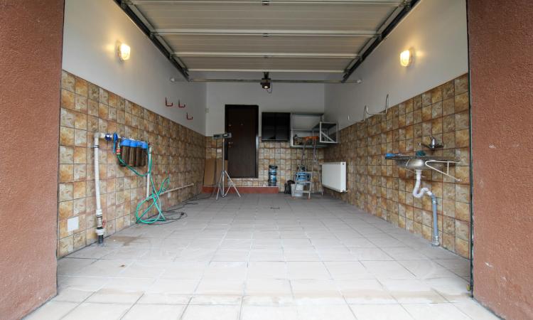 Vila 4 Camere | 163mp utili | Curte 263mp | Sisesti | Vatra Noua | Renovata 2022