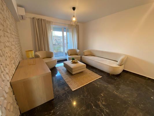 2 camere -Parter cu gradina-intrare privata
