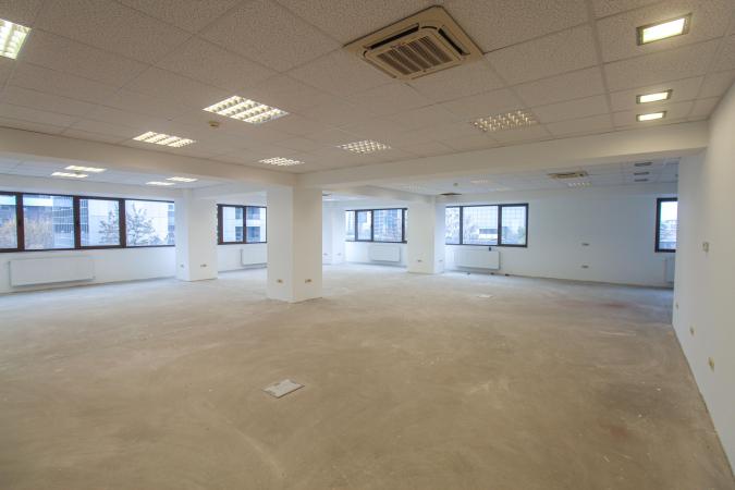 Spatii comerciale - 3 etaje- 318 mpu/etaj - Baneasa - Cartierul Francez
