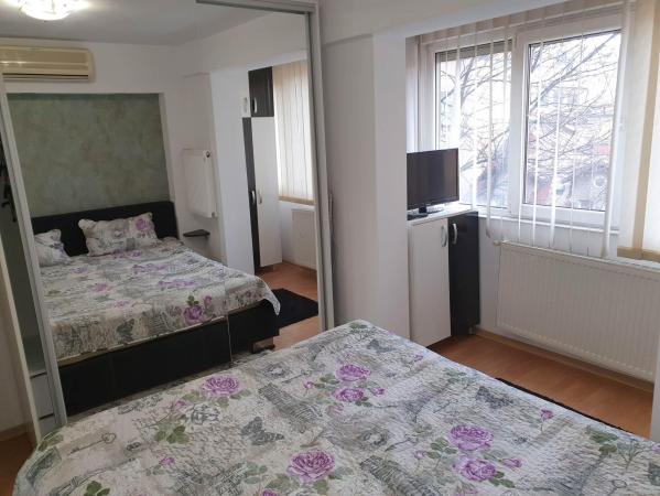 Inchiriere 2 camere- Victoriei- zona centrala-intretinere mica