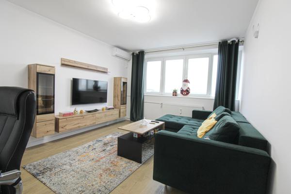 3 camere Stefan cel Mare- renovat lux- vedere mixta
