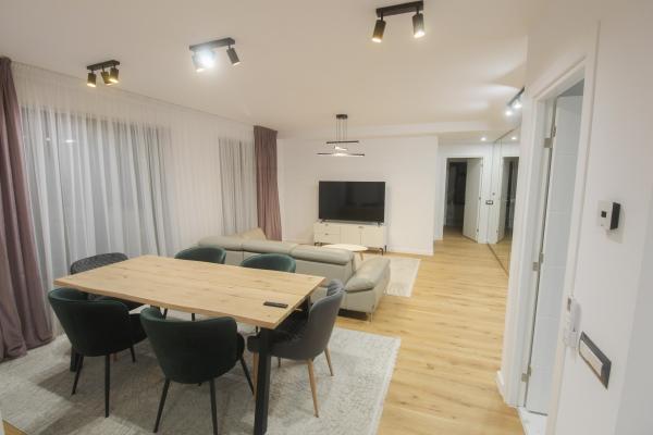3 camere lux - Sunset Lake- Straulesti