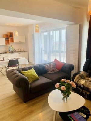 Apartament cu 4 Camere Lux in zona Pipera