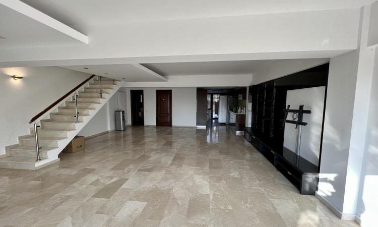 Vila Tip Duplex de Inchiriat in zona Pipera
